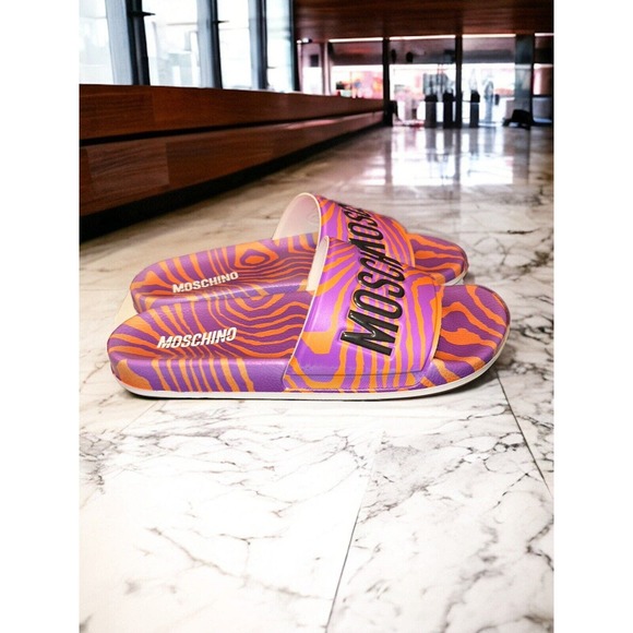 MOSCHINO LOGO EMBOSSED SLIDE ORANGE Size 9 (40) - Picture 2 of 5